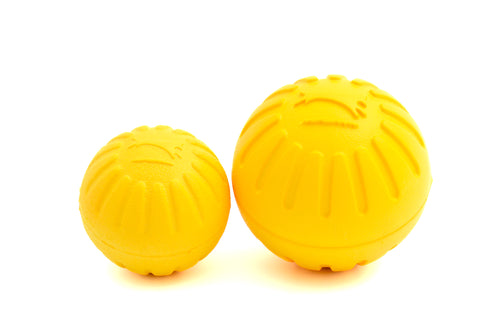 Starmark durafoam apporteerbal, 7cm en 8cm in de kleur geel