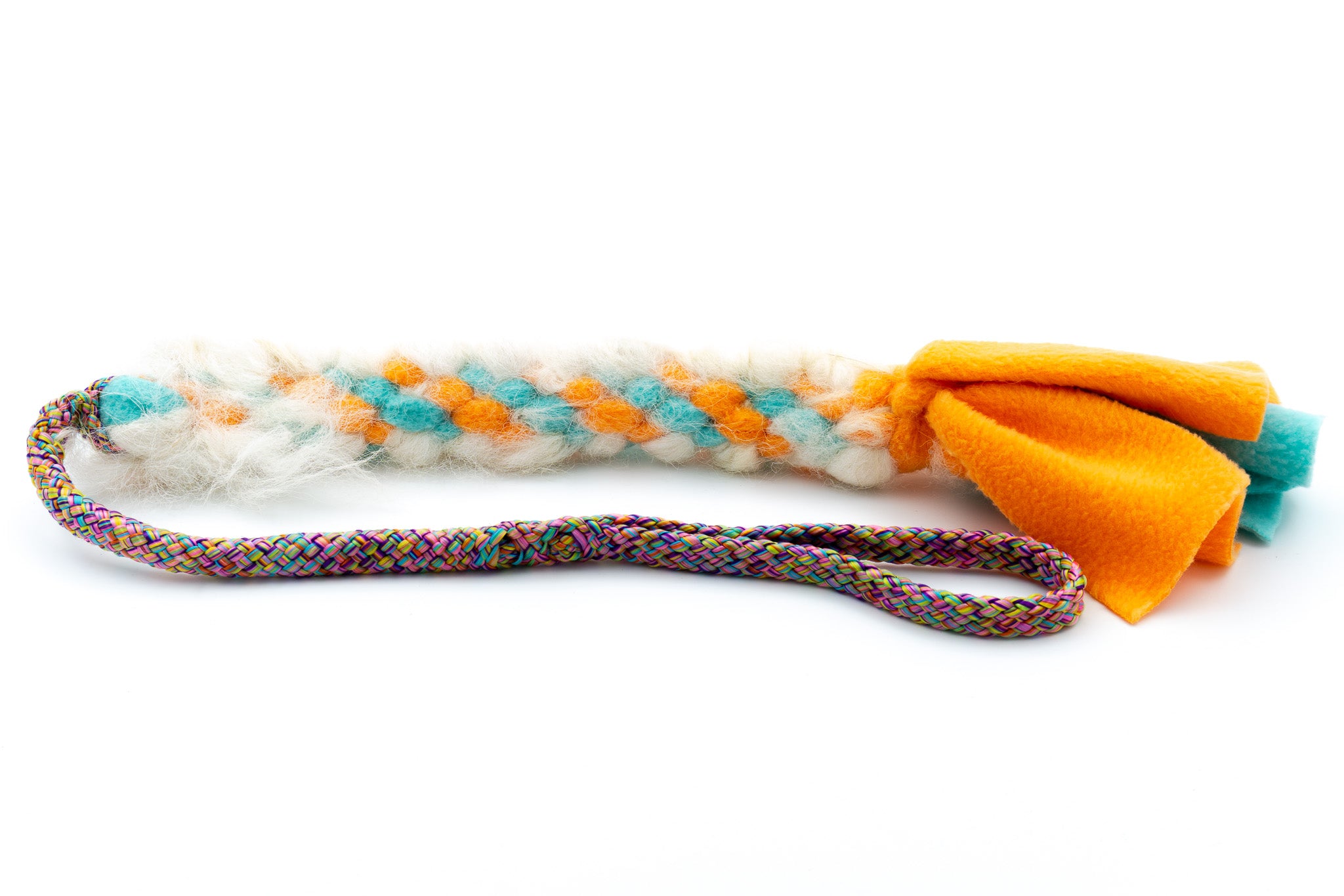 Trektouw voor kleine honden - Boefjestug met 8mm PPM touw in de uitvoering Flowerpower en bijpassende fleece in de kleuren turquoise en oranje met lichte schapenvacht